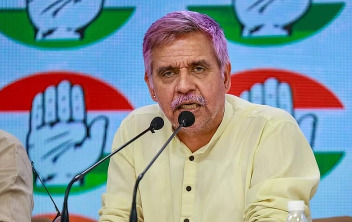 ಮಹಿಳಾ ಸಮ್ಮಾನ್ ಯೋಜನೆ: AAP ವಿರುದ್ಧ ಲೆಫ್ಟಿನೆಂಟ್ ಗವರ್ನರ್‌ಗೆ ‘ಕೈ’ ನಾಯಕ ದೂರು