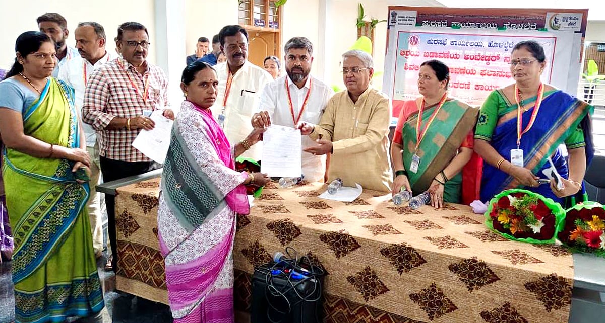 ಹೊಳಲ್ಕೆರೆ ಪಟ್ಟಣ ಅಭಿವೃದ್ಧಿಗೆ ಸಹಕಾರ: ಸಂಸದ ಗೋವಿಂದ ಕಾರಜೋಳ ಭರವಸೆ