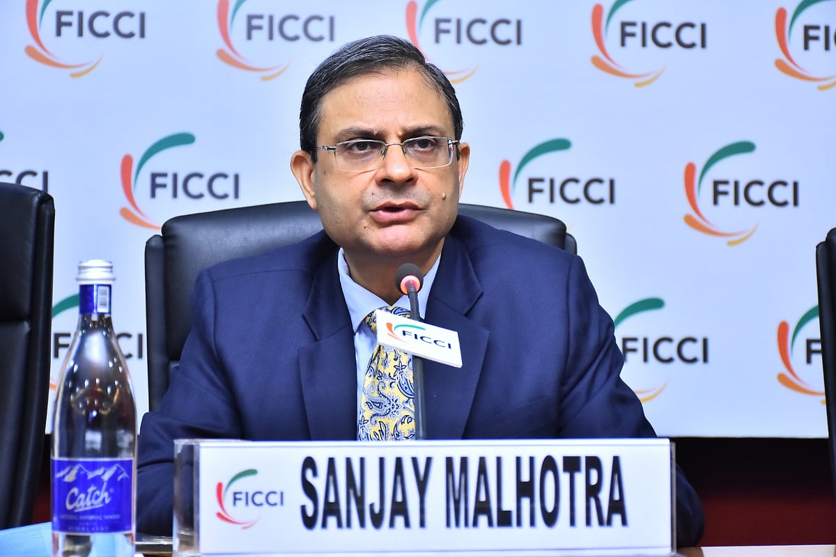 ಆರ್ಥಿಕ ಪ್ರಗತಿ ಸುಧಾರಣೆ ನಿರೀಕ್ಷೆ: ಆರ್‌ಬಿಐ ಗವರ್ನರ್ ಸಂಜಯ್ ಮಲ್ಹೋತ್ರಾ