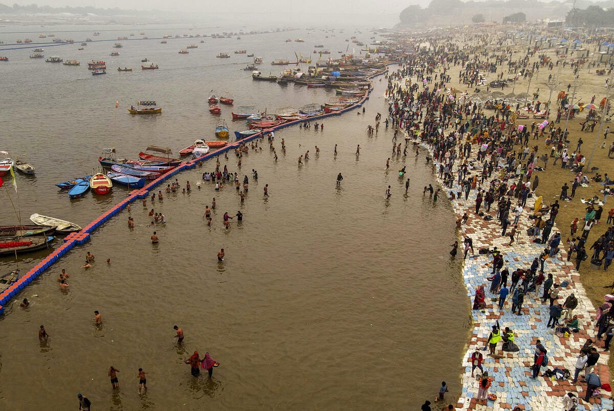 ಗಂಗಾ ನದಿ ನೀರು ಒಪ್ಪಂದ ಚರ್ಚೆ:
ಬಾಂಗ್ಲಾದ ನೀಯೋಗ ಭೇಟಿ