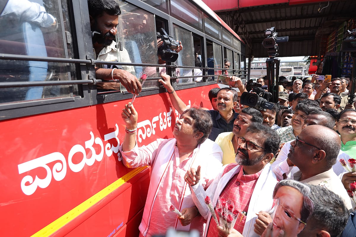 ಬಸ್‌ ಪ್ರಯಾಣ ದರ ಏರಿಕೆಗೆ ಪ್ರತಿಪಕ್ಷ ಆಕ್ರೋಶ: ಸರ್ಕಾರದ ಸಮರ್ಥನೆ