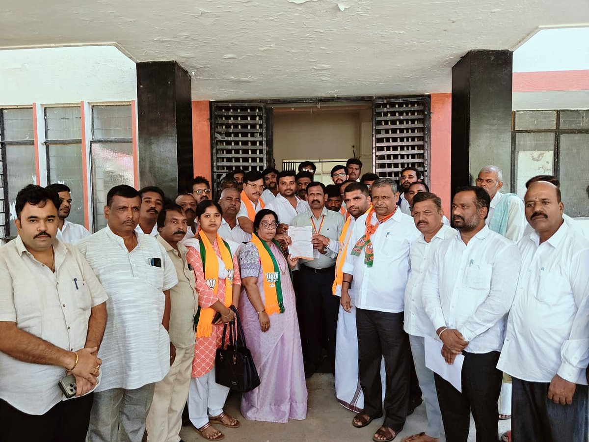 ಮಧುಗಿರಿ: ಡಿವೈಎಸ್‌ಪಿ ಅಮಾನತಿಗೆ ಒತ್ತಾಯ