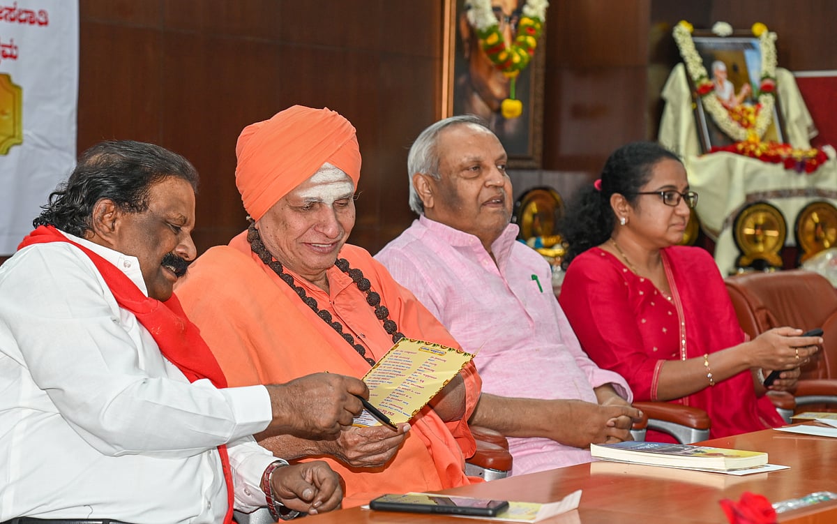 ಒಗ್ಗಟ್ಟಿನಿಂದ ಹೋರಾಡಿದರೆ ಸವಲತ್ತು: ಬೇಲಿ ಮಠದ ಶಿವರುದ್ರ ಸ್ವಾಮೀಜಿ ಸಲಹೆ
