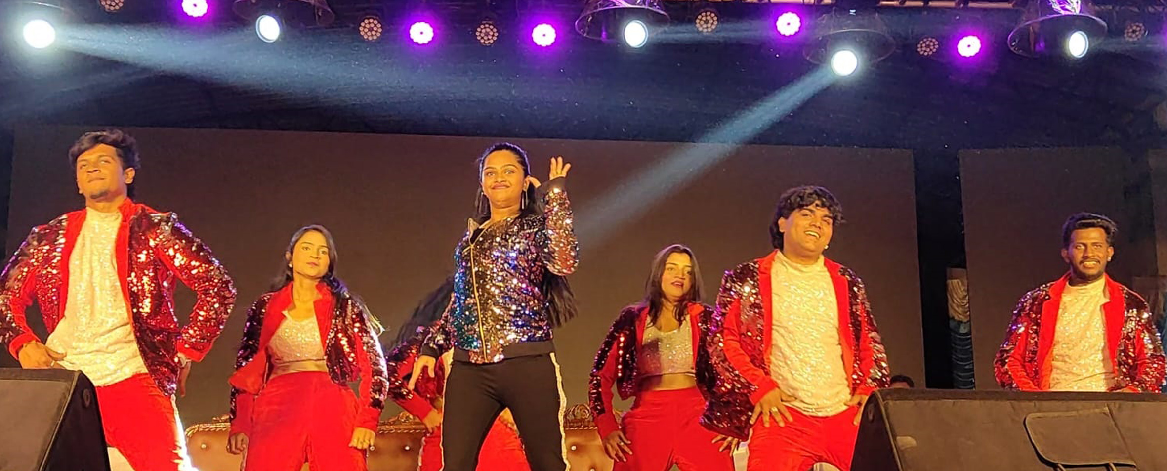 ಚನ್ನರಾಯಪಟ್ಟಣದಲ್ಲಿ ಕಲಾವಿದರು ನೃತ್ಯ ಕಾರ್ಯಕ್ರಮ ನಡೆಸಿಕೊಟ್ಟರು