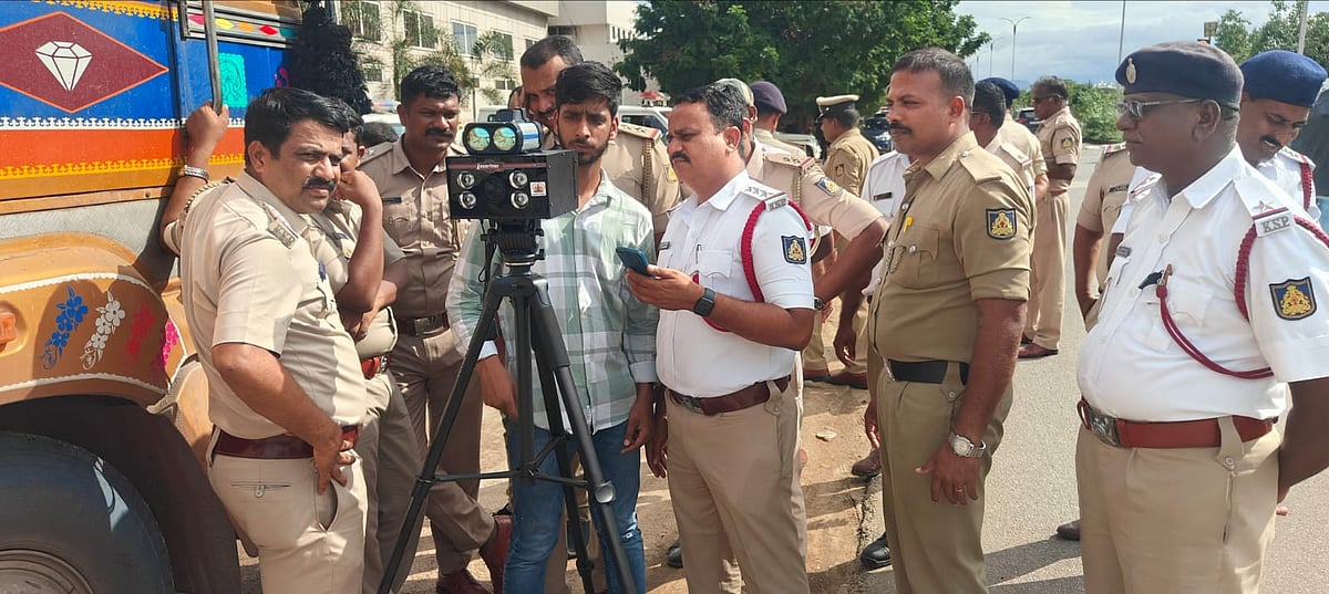 ಬೆಂಗಳೂರಲ್ಲಿ ಸಂಚಾರ ನಿಯಮ ಉಲ್ಲಂಘನೆ: ಒಂದೇ ದಿನ ₹4.18 ಕೋಟಿ ದಂಡ ಪಾವತಿ