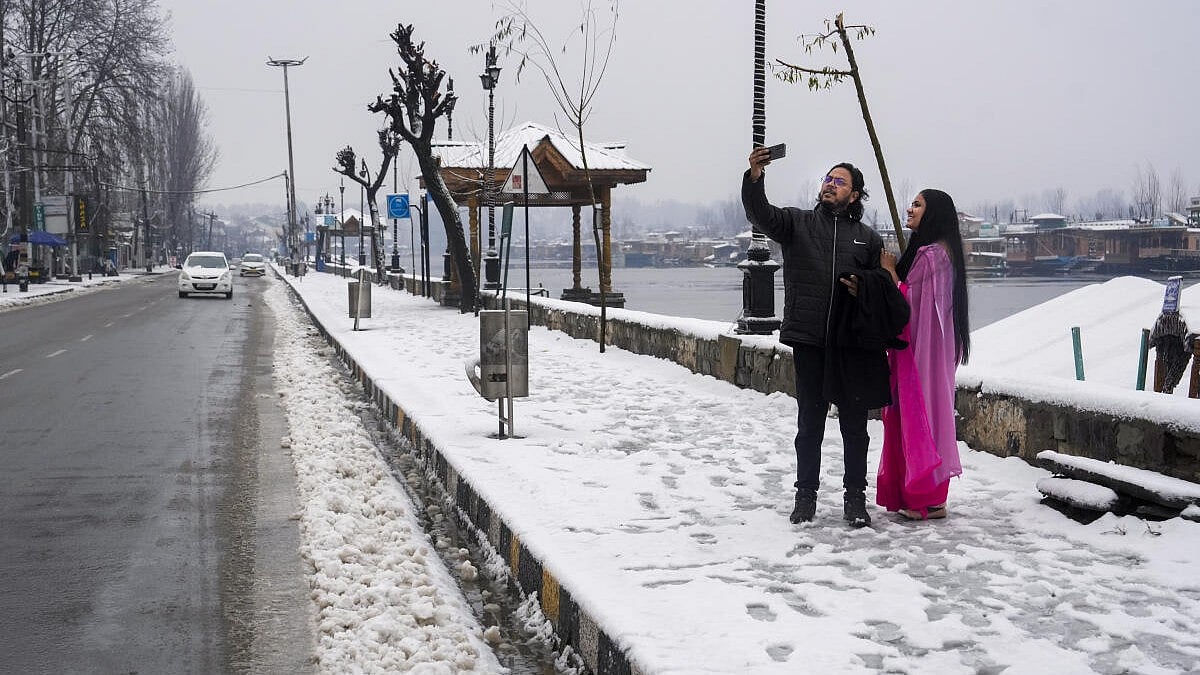 PHOTOS | ಕಾಶ್ಮೀರದ ಹಿಮದ ನಡುವೆ...