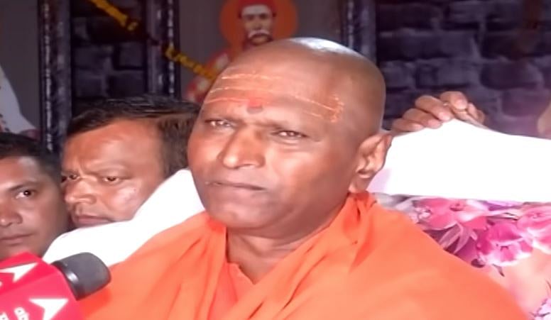 ವಂದೇ ಮಾತರಂ ನಮ್ಮ ರಾಷ್ಟ್ರಗೀತೆ ಆಗಬೇಕು: ರಾಮಗಿರಿ ಮಹಾರಾಜ್