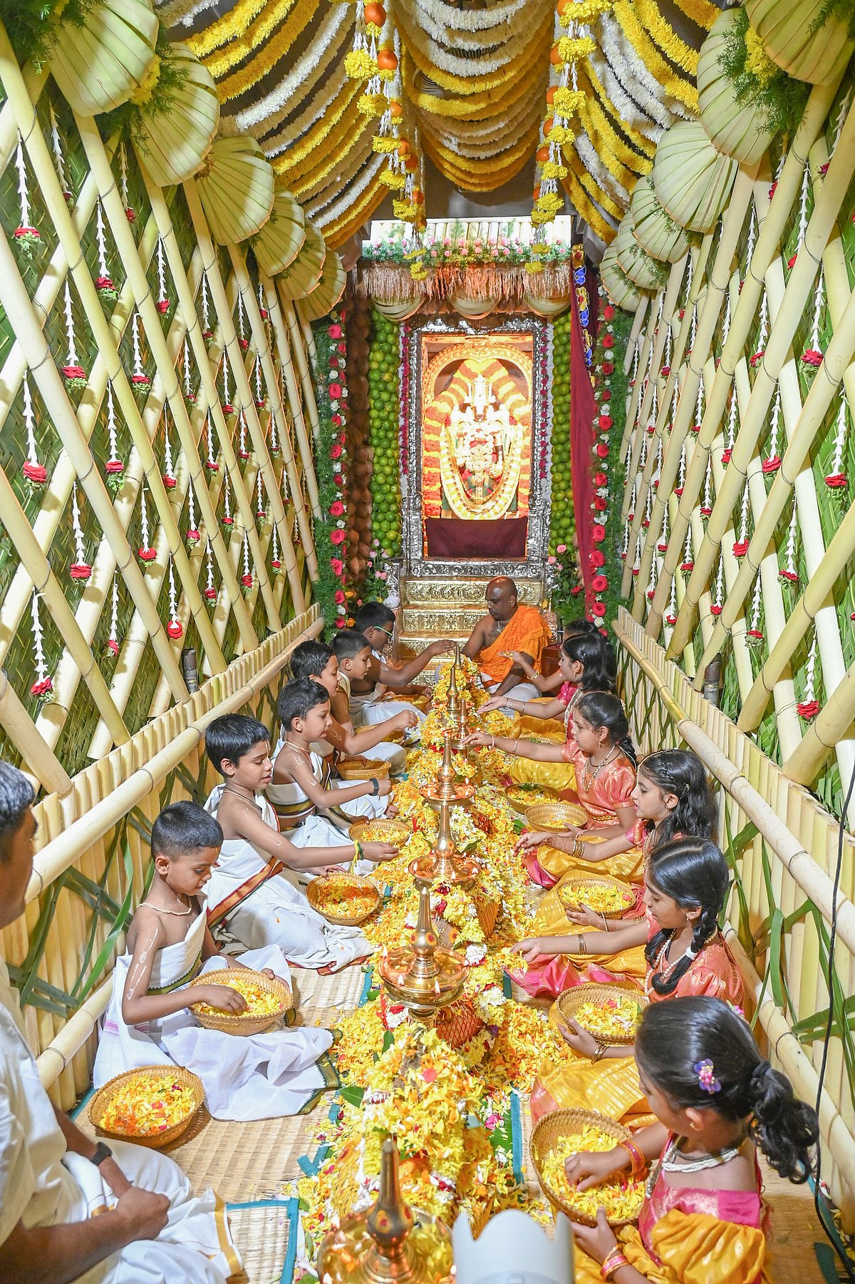 ಬೆಂಗಳೂರು: ನಗರದ ವಿವಿಧೆಡೆ ಸಂಭ್ರಮದ ವೈಕುಂಠ ಏಕಾದಶಿ