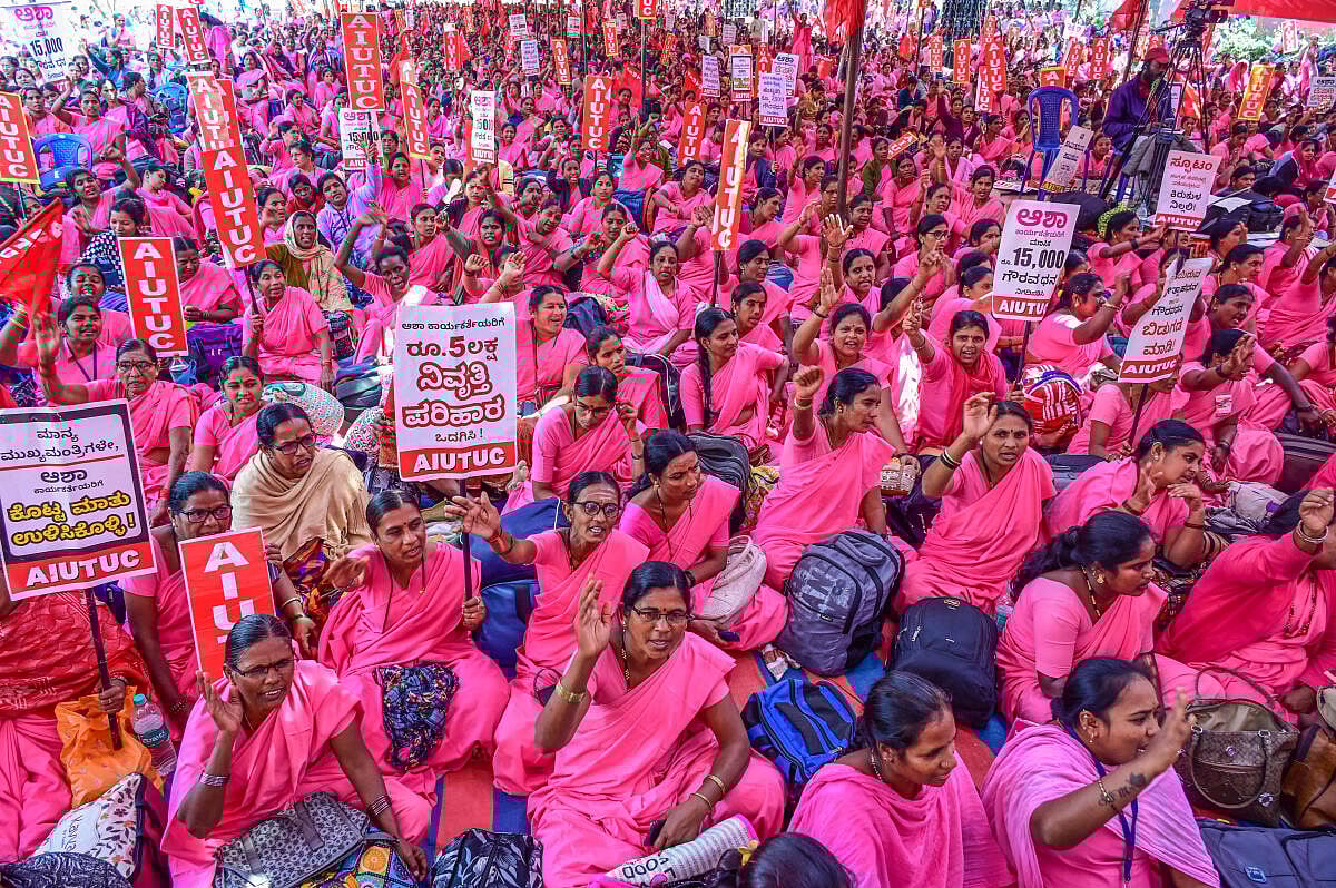 Asha Workers Strike | ಮತ್ತೆ ಮುರಿದ ಮಾತುಕತೆ, ಸಿಎಂ ಮಧ್ಯಪ್ರವೇಶಕ್ಕೆ ಆಗ್ರಹ