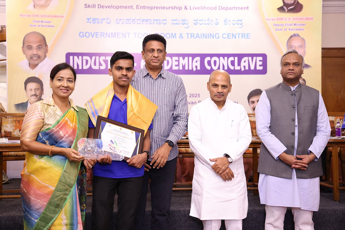 ಉದ್ಯೋಗ ಸೃಷ್ಟಿ ಜತೆಗೆ ಕೌಶಲಾಭಿವೃದ್ಧಿ: ಸಚಿವ ಡಾ.ಶರಣಪ್ರಕಾಶ ಪಾಟೀಲ