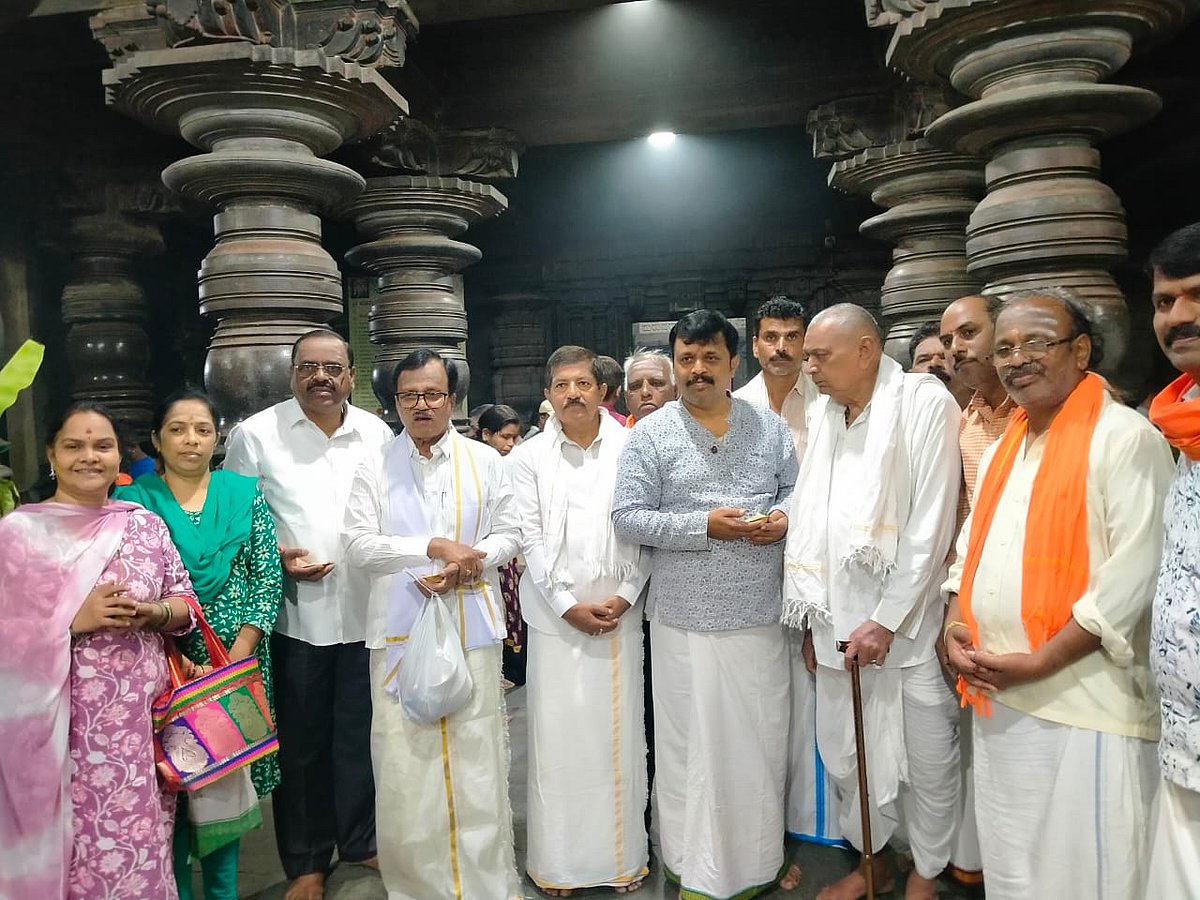 ಶಾಮನೂರು ಶಿವಶಂಕರಪ್ಪ ಆರೋಗ್ಯಕ್ಕೆ ಪ್ರಾರ್ಥಿಸಿ ವಿಶೇಷ ಪೂಜೆ