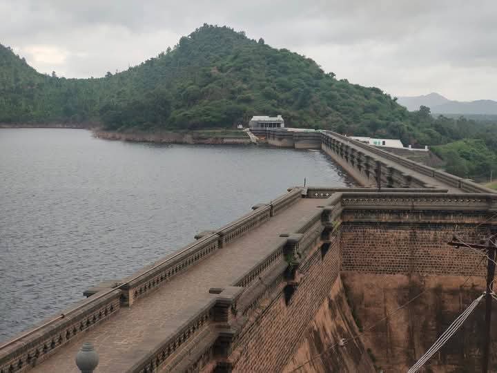ಗರಿಷ್ಠ ಮಟ್ಟ ತಲುಪಿರುವ ವಾಣಿವಿಲಾಸ ಜಲಾಶಯದ ವಿಹಂಗಮ ನೋಟ