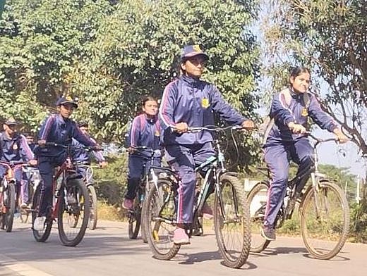 ದೊಡ್ಡಬಳ್ಳಾಪುರ | ರಾಷ್ಟ್ರೀಯ ಯುವ ದಿನ: ಸೈಕಲ್‌ ಜಾಥಾ