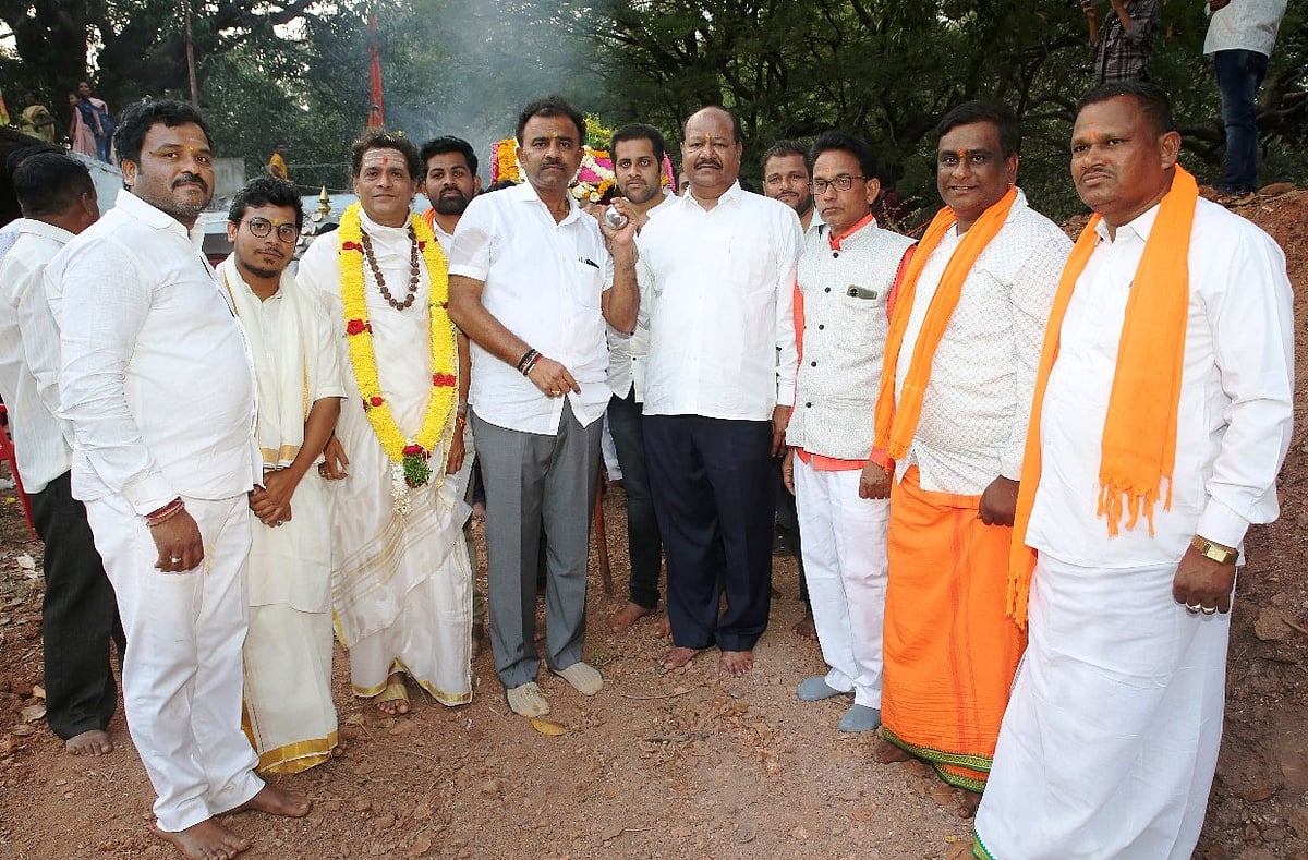 ಸಂಗಮೇಶ್ವರ ಜಾತ್ರೆ: ಪಲ್ಲಕ್ಕಿ ಮೆರವಣಿಗೆ