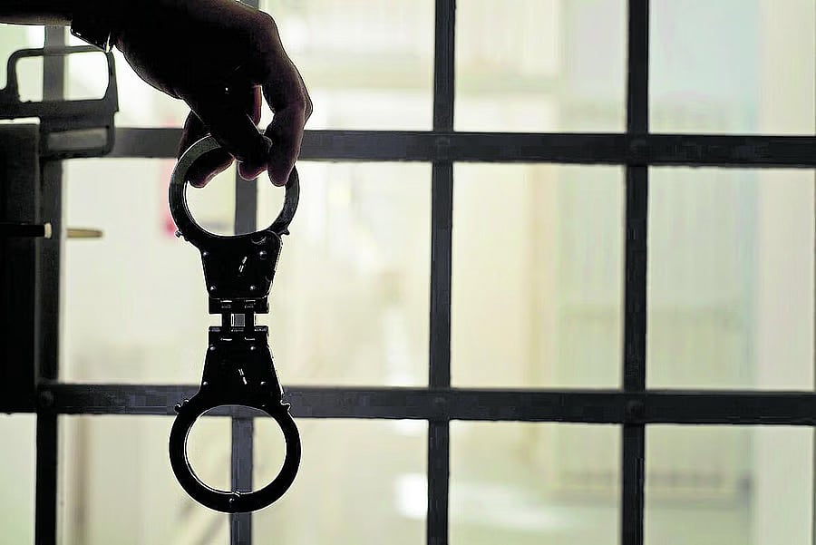 ಹಲ್ಲೆ, ಸುಲಿಗೆ, ಅತ್ಯಾಚಾರ ಸೇರಿ 9 ಪ್ರಕರಣ; ಗೂಂಡಾ ಕಾಯ್ದೆಯಡಿ ರೌಡಿ ಬಂಧನ