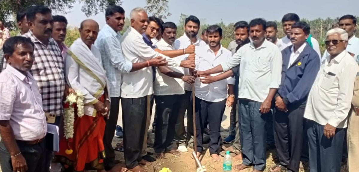 ಹುಣಸೂರು: ದಶಕದ ಬಳಿಕ ನಾಗರಹೊಳೆ ಅರಣ್ಯ ರಸ್ತೆ ಅಭಿವೃದ್ಧಿಗೆ ಚಾಲನೆ