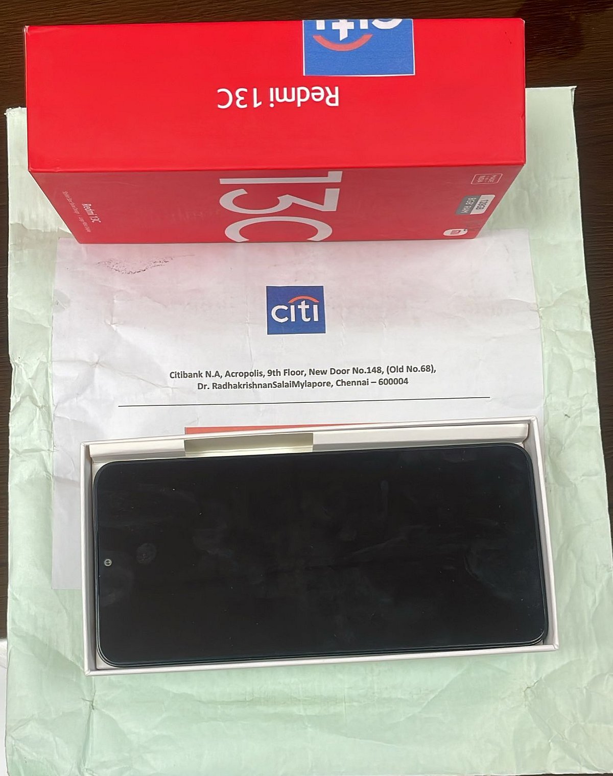 ವಂಚನೆ: ಉಡುಗೊರೆಯಾಗಿ ಬಂದ ಹೊಸ ಮೊಬೈಲ್‌ಗೆ ಸಿಮ್ ಹಾಕುತ್ತಿದ್ದಂತೆ ಹಣ ಮಾಯ