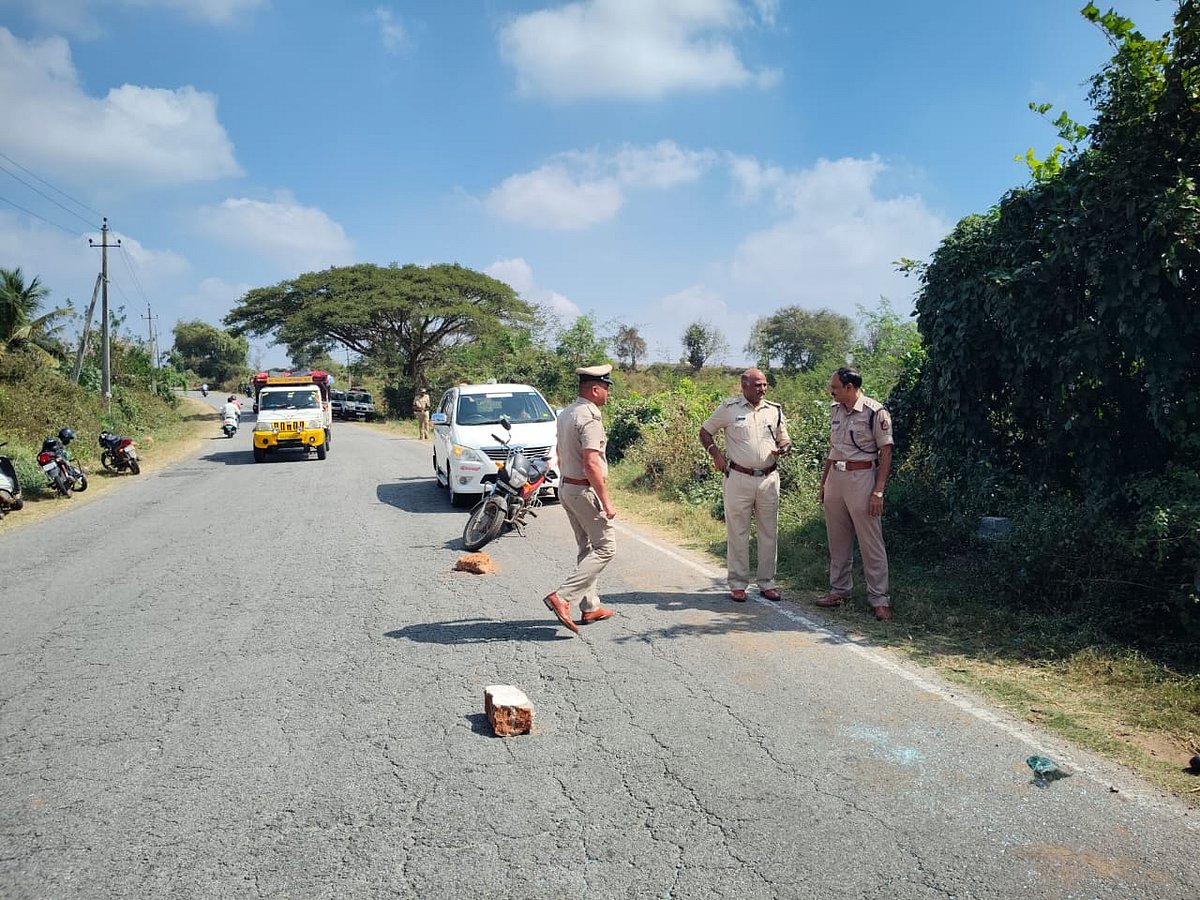 ಮೈಸೂರು ಜಯಪುರ ರಸ್ತೆಯಲ್ಲಿ ಉದ್ಯಮಿಯ ಕಾರು ಅಡ್ಡಗಟ್ಟಿ ದರೋಡೆ