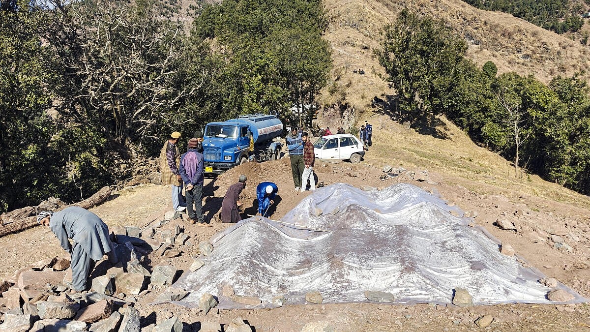 ನನಗಿಂತ ನತದೃಷ್ಟ ಇನ್ಯಾರು?: 6 ಮಕ್ಕಳು, 17 ಬಂಧುಗಳನ್ನು ಕಳೆದುಕೊಂಡ J&K ವ್ಯಕ್ತಿ