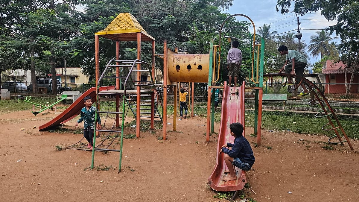 ಚಾಮರಾಜನಗರ | ಅಂಬೇಡ್ಕರ್ ಉದ್ಯಾನ: ಸಂಪೂರ್ಣ ಅಧ್ವಾನ