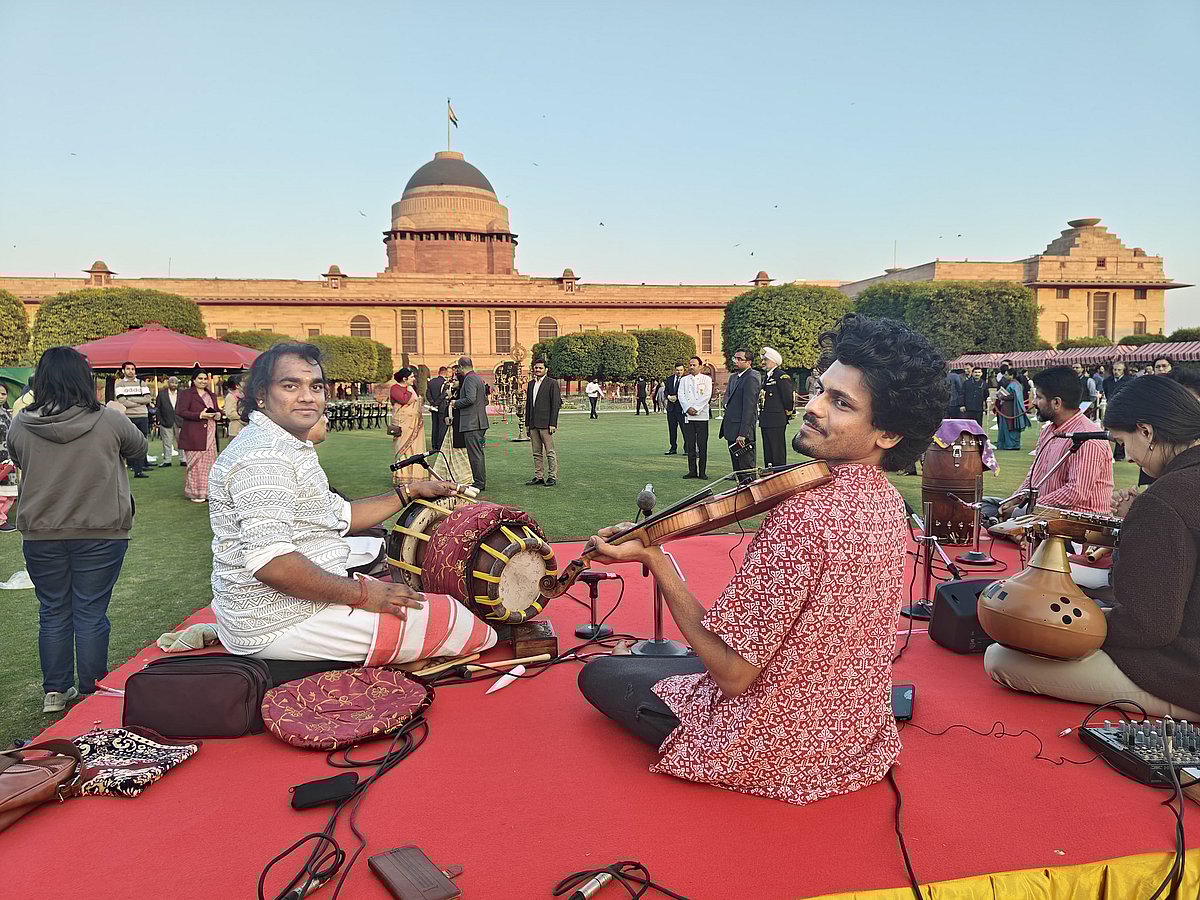 ಗಣರಾಜ್ಯೋತ್ಸವಕ್ಕೆ ಆನೇಕಲ್‌ ಯುವಕನ ಡೋಲು ವಾದನ