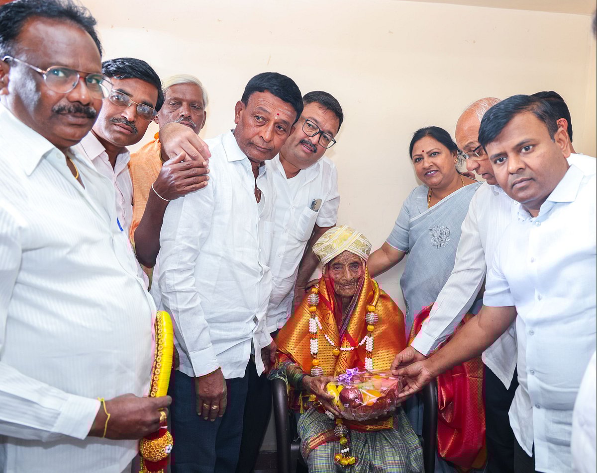 ಕೊಪ್ಪಳ | ಪದ್ಮಶ್ರೀ ಪುರಸ್ಕೃತ ಅಜ್ಜಿಗೆ ಅಭಿನಂದನೆಗಳ ಮಹಾಪೂರ