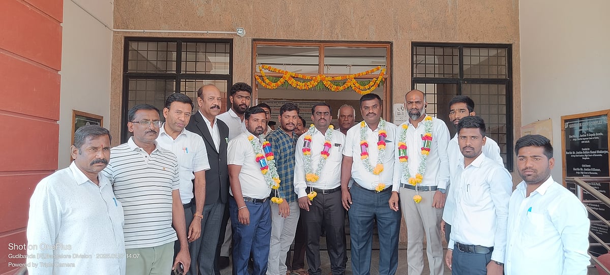 ಗುಡಿಬಂಡೆ ತಾಲ್ಲೂಕು ವಕೀಲರ ಸಂಘಕ್ಕೆ ಆಯ್ಕೆ 