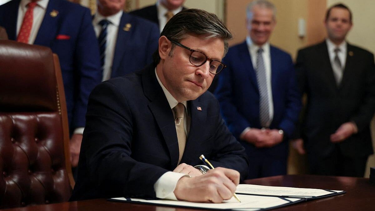 ಅಕ್ರಮ ವಲಸಿಗರು ಗಡೀಪಾರಿಗೆ ಸಹಕರಿಸದ ರಾಷ್ಟ್ರಗಳ ವಿರುದ್ಧ ನಿರ್ಬಂಧ: USಕಾಂಗ್ರೆಸ್