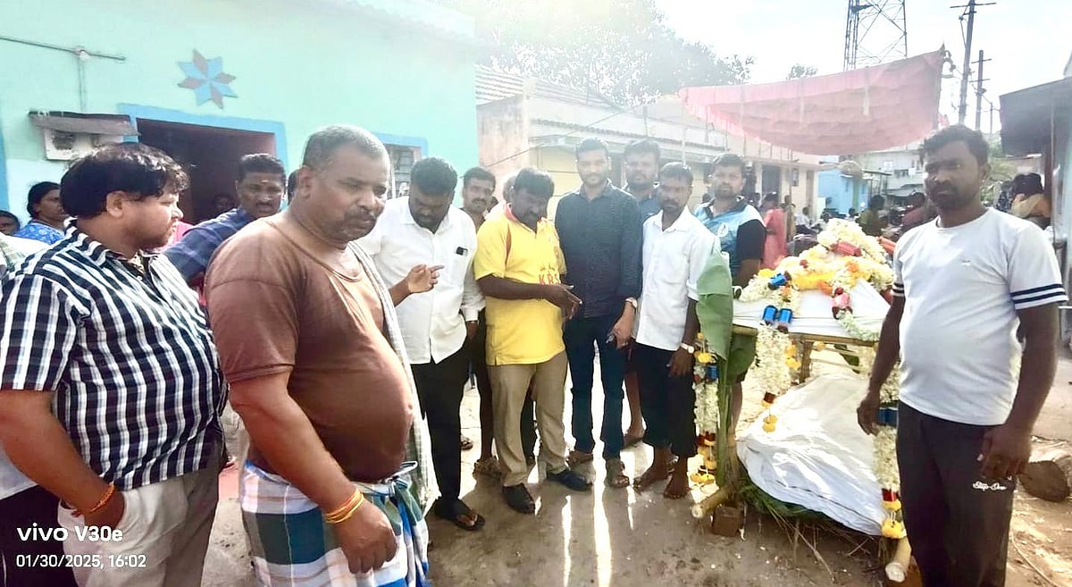 ಅಂತ್ಯಕ್ರಿಯೆಗೆ ಸ್ಮಶಾನವಿಲ್ಲದೆ  ಪರದಾಟ