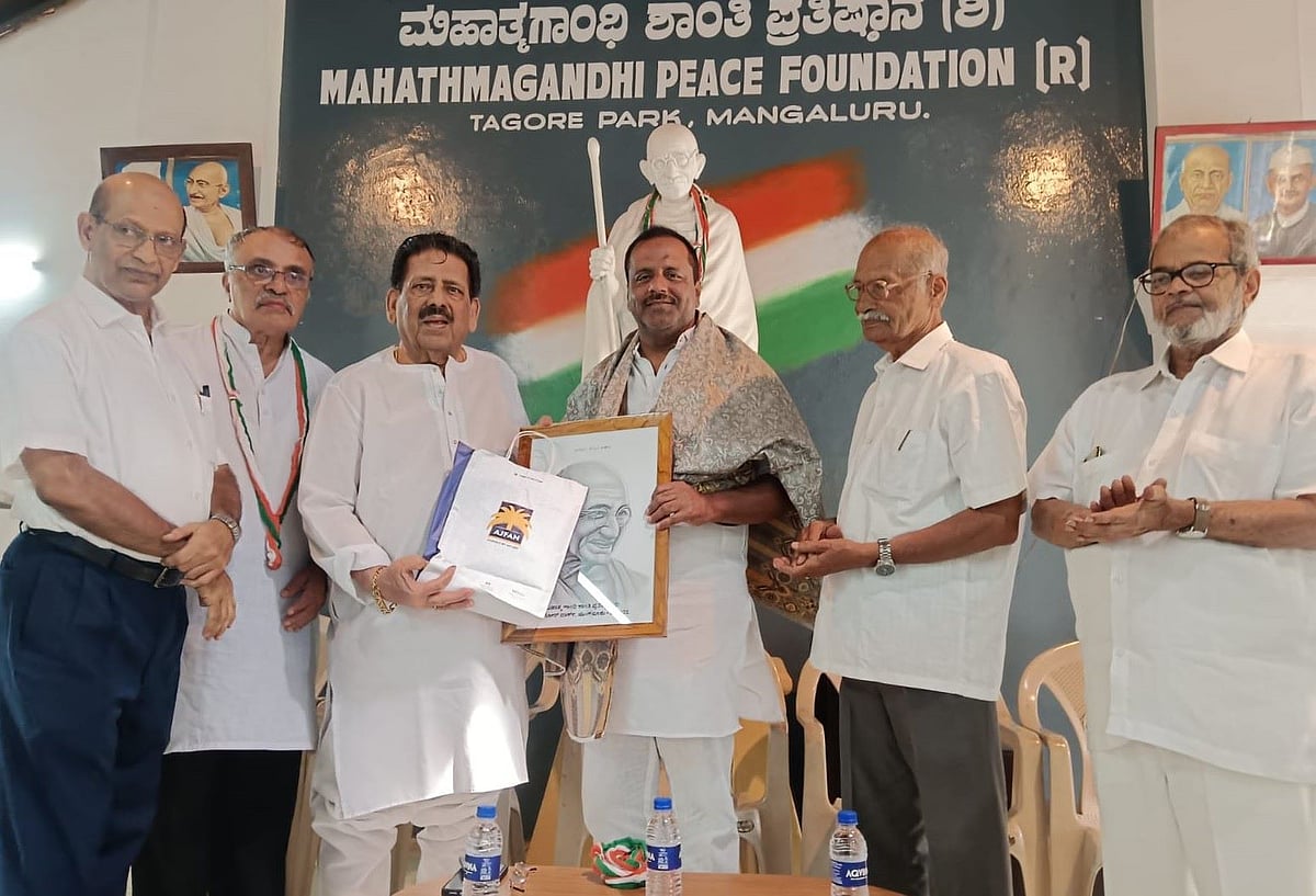 ಗಾಂಧಿ ಮೌಲ್ಯಕ್ಕೆ ಎಂದಿಗೂ ಸಾವಿಲ್ಲ: ಸಾಹಿತಿ ಪ್ರಭಾಕರ ಶಿಶಿಲ