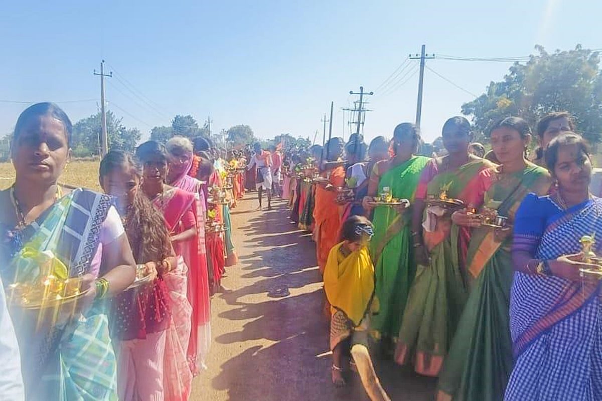 ಬಸವೇಶ್ವರ ದೇವಸ್ಥಾನ ಉದ್ಘಾಟನೆ ಮೂರ್ತಿ ಪ್ರತಿಷ್ಠಾಪನೆ