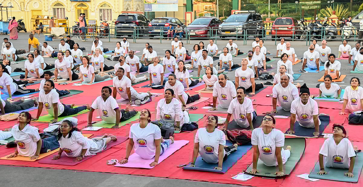 ಮೈಸೂರು: ಸಾಮೂಹಿಕ ಸೂರ್ಯ ನಮಸ್ಕಾರ