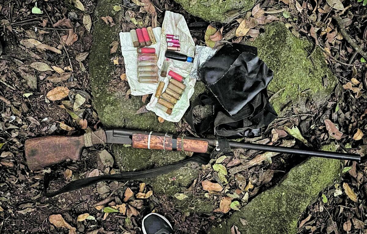 ಶೃಂಗೇರಿ | ಅರಣ್ಯದಲ್ಲಿ ನಾಡ ಬಂದೂಕು, 10 ಖಾಲಿ ಕಾಟ್ರೇಜ್ ಪತ್ತೆ