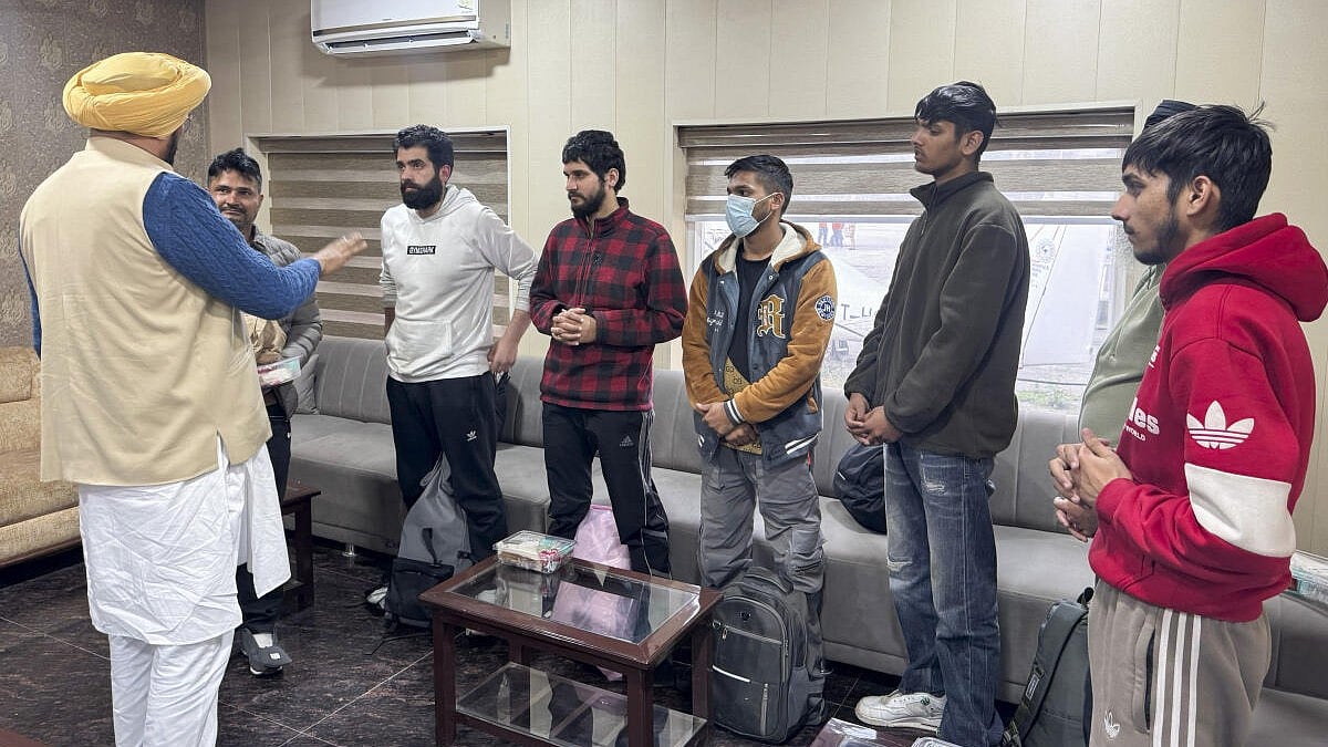 ಅಕ್ರಮವಾಗಿ ನೆಲೆಸಿದ್ದ ಏಲಿಯನ್‌ಗಳನ್ನು ಭಾರತಕ್ಕೆ ಕಳುಹಿಸಲಾಗಿದೆ: USBP ಅಧಿಕಾರಿ