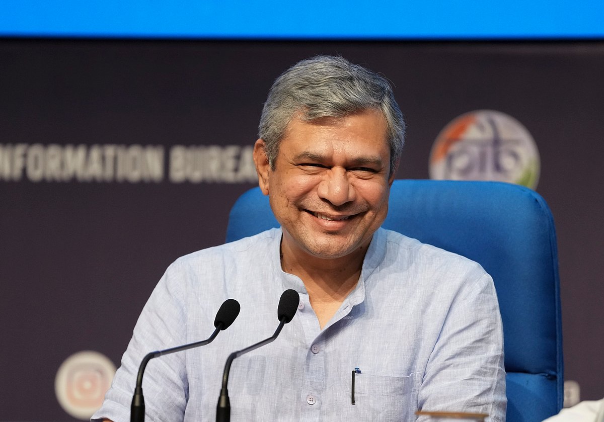 ಉಪನಗರ ರೈಲು | ರಾಜ್ಯ ಸರ್ಕಾರದಿಂದ ಭೂಮಿ ಹಸ್ತಾಂತರ ವಿಳಂಬ: ಅಶ್ವಿನಿ ವೈಷ್ಣವ್‌