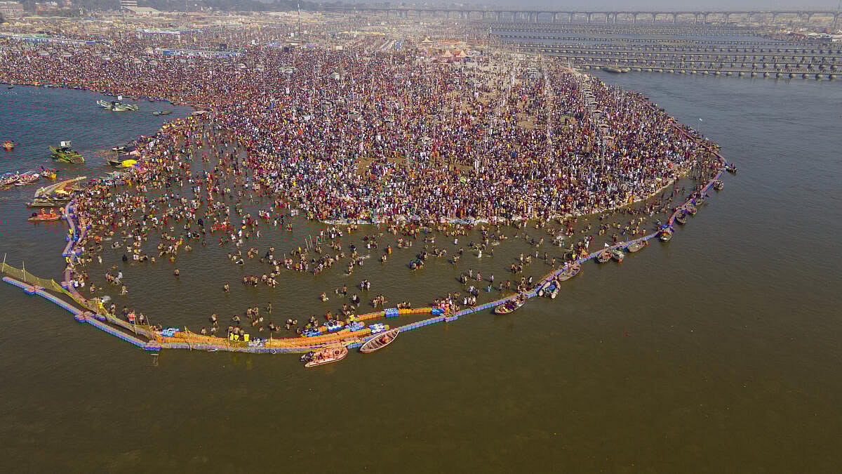 Maha Kumbh: 40 ಕೋಟಿಗೂ ಅಧಿಕ ಭಕ್ತರಿಂದ ಪವಿತ್ರ ಸ್ನಾನ
