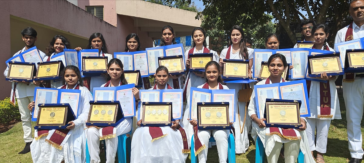 ವಿಟಿಯು ಘಟಿಕೋತ್ಸವ: ಸಾಧಿಸುವ ಛಲವಿದ್ದರೆ, ಕಷ್ಟಗಳೂ ಗೌಣ