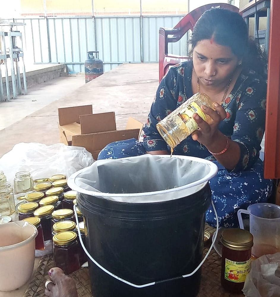 ವಿದೇಶ ತಲುಪಿದ ವೈಲ್ಡ್ ಹನಿ: ಕರಾವಳಿ ಉತ್ಸವದಲ್ಲಿ ತುಪ್ಪದಿಂದ ₹1.34 ಲಕ್ಷ ಆದಾಯ