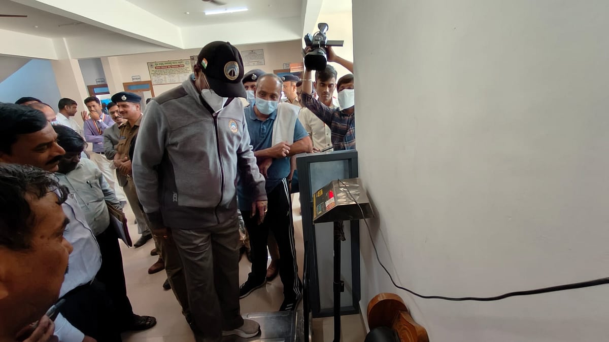 ಹಾವೇರಿ: ಏಷ್ಯಾದ ನಂಬರ್ 1. ಮೆಣಸಿನಕಾಯಿ ಮಾರುಕಟ್ಟೆಯಲ್ಲೇ ತೂಕದಲ್ಲಿ ಮೋಸ; ಪ್ರಕರಣ