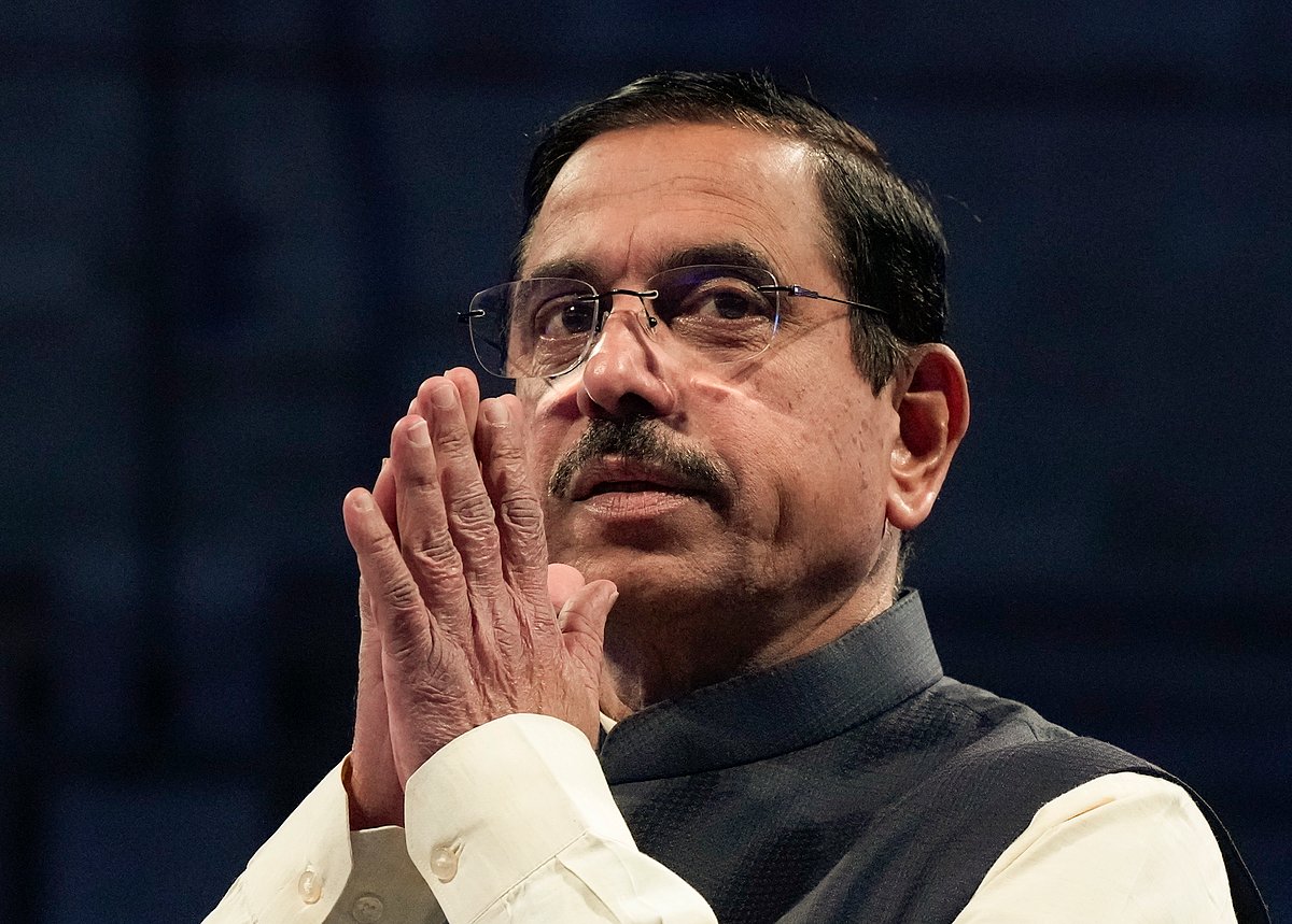 ರೈತರೊಂದಿಗೆ ಸಭೆ: ಕೇಂದ್ರದ ತಂಡಕ್ಕೆ ‌ಪ್ರಲ್ಹಾದ ಜೋಶಿ ನೇತೃತ್ವ