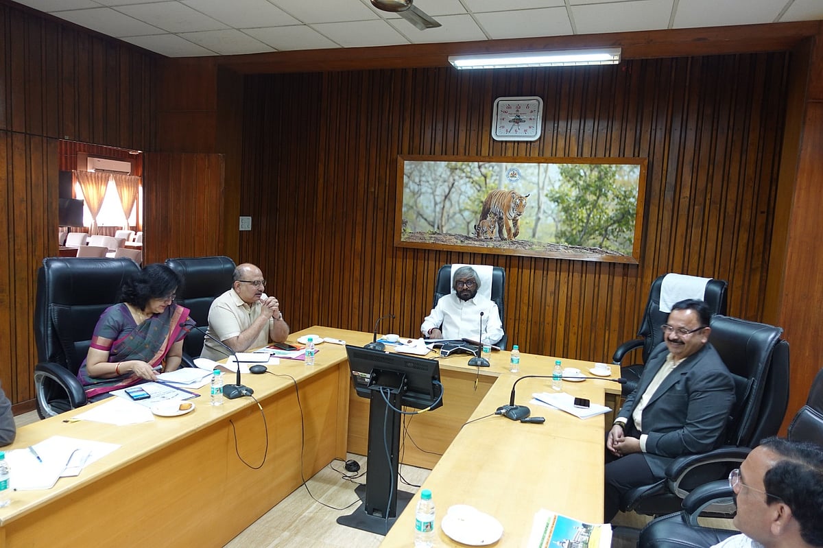 ಕಾಳ್ಗಿಚ್ಚು ನಿಯಂತ್ರಣ: ಕಟ್ಟುನಿಟ್ಟಿನ ಮುನ್ನೆಚ್ಚರಿಕೆಗೆ ಸಚಿವ ಖಂಡ್ರೆ ಸೂಚನೆ