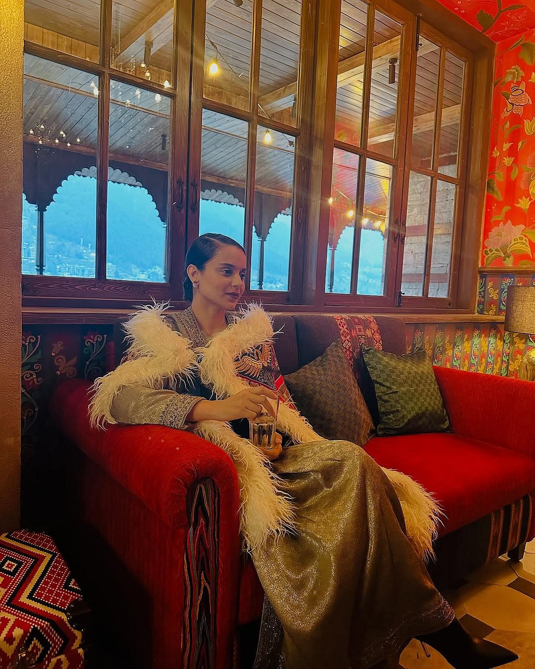 ಮನಾಲಿ | ಪ್ರೇಮಿಗಳ ದಿನದಂದು ‘ದಿ ಮೌಂಟೇನ್ ಸ್ಟೋರಿ’ ಕೆಫೆ ಆರಂಭಿಸಿದ ಕಂಗನಾ ರನೌತ್