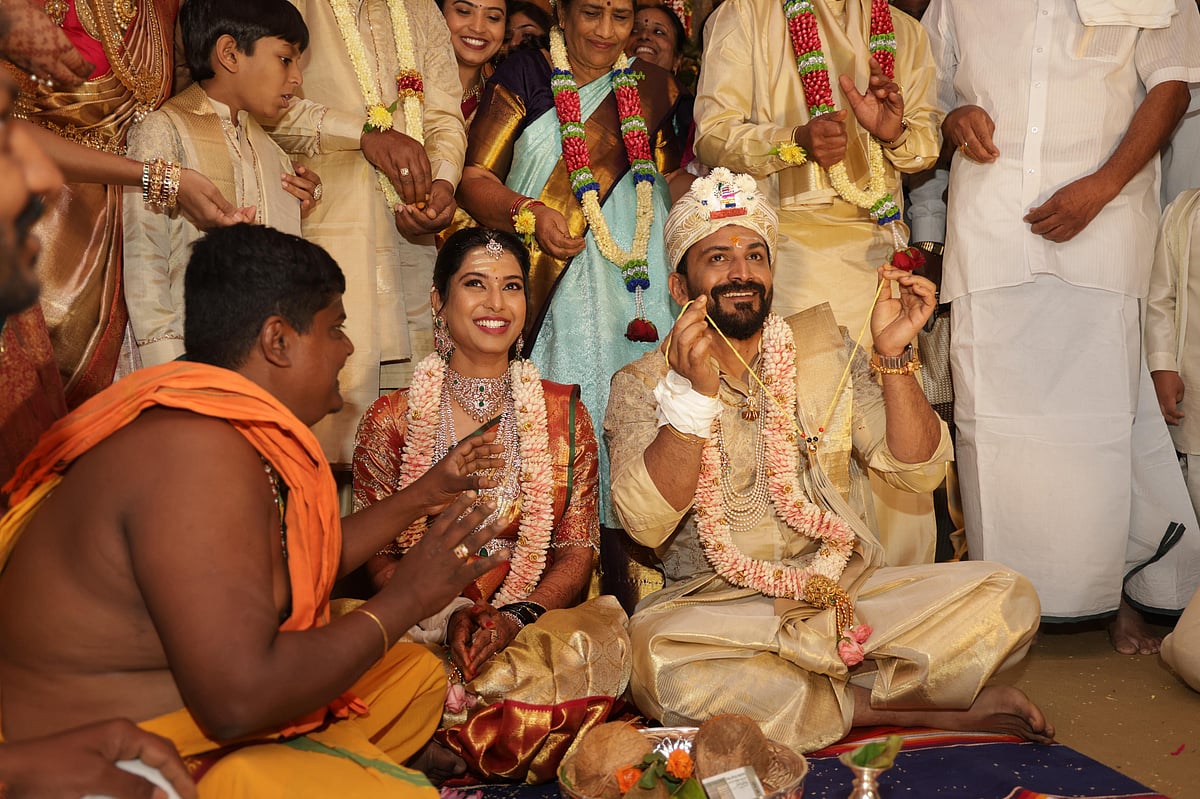 PHOTOS | ಡಾ.ಧನ್ಯತಾ ಜತೆ ದಾಂಪತ್ಯ ಜೀವನಕ್ಕೆ ಕಾಲಿಟ್ಟ ನಟ ಡಾಲಿ ಧನಂಜಯ್