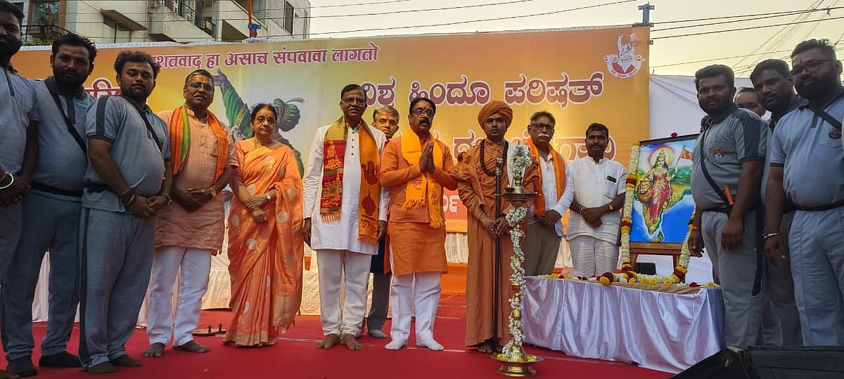 ದೇಶದ ರಕ್ಷಣೆಗಾಗಿ ಒಂದಾಗಿ ಹೋರಾಡಬೇಕಿದೆ: ಸದಾಶಿವಾನಂದ ಸ್ವಾಮೀಜಿ