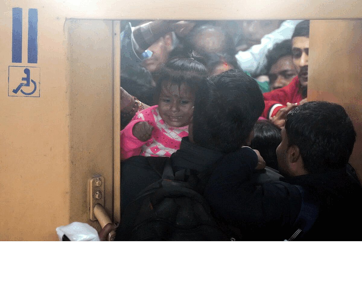 ದೆಹಲಿ ರೈಲು ನಿಲ್ದಾಣದಲ್ಲಿ ಕಾಲ್ತುಳಿತ ಸಂಭವಿಸಿದ್ದು ಹೇಗೆ?