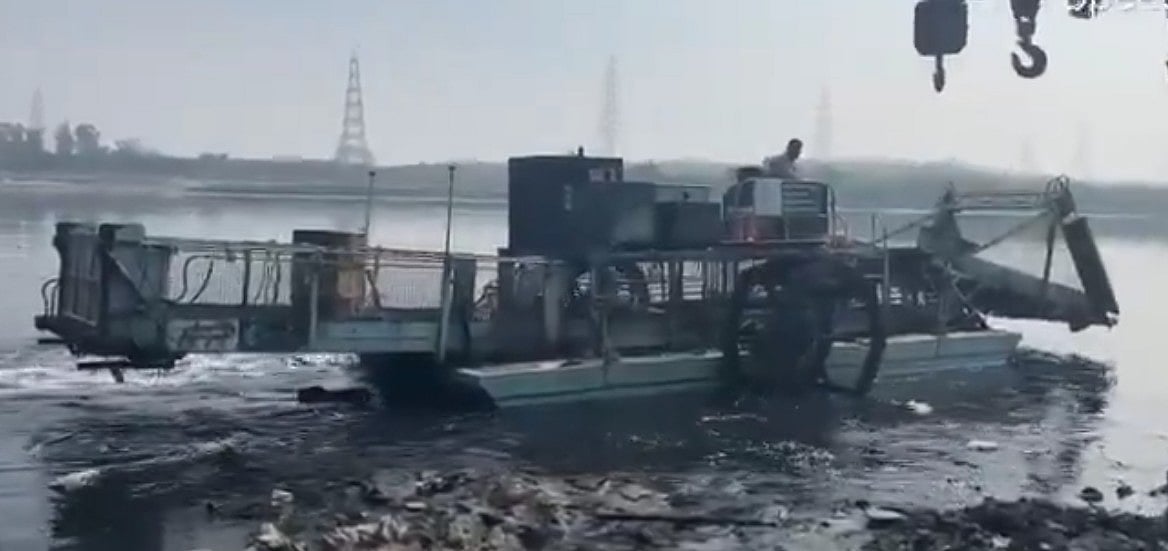 ದೆಹಲಿ: ಸರ್ಕಾರ ರಚನೆಗೂ ಮುನ್ನವೇ ಯಮುನಾ ನದಿ ಶುದ್ಧೀಕರಣ ಆರಂಭ