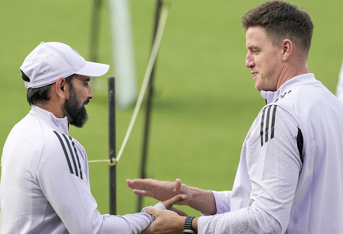 Champions Trophy | ಕುಟುಂಬದಲ್ಲಿ ತುರ್ತು: ತವರಿಗೆ ಮರಳಿದ ಬೌಲಿಂಗ್ ಕೋಚ್