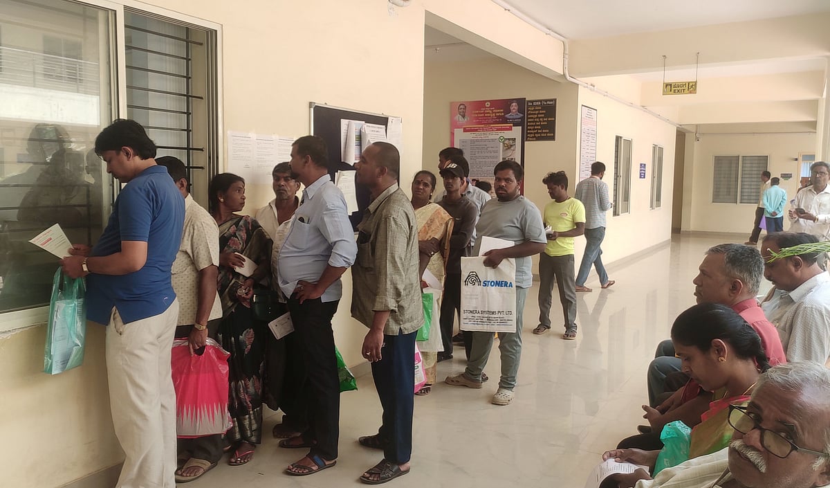 ದೊಡ್ಡಬಳ್ಳಾಪುರ: ‘ಬಿ’ಖಾತೆಗೆ ಸರ್ವರ್‌ ಕಾಟ!