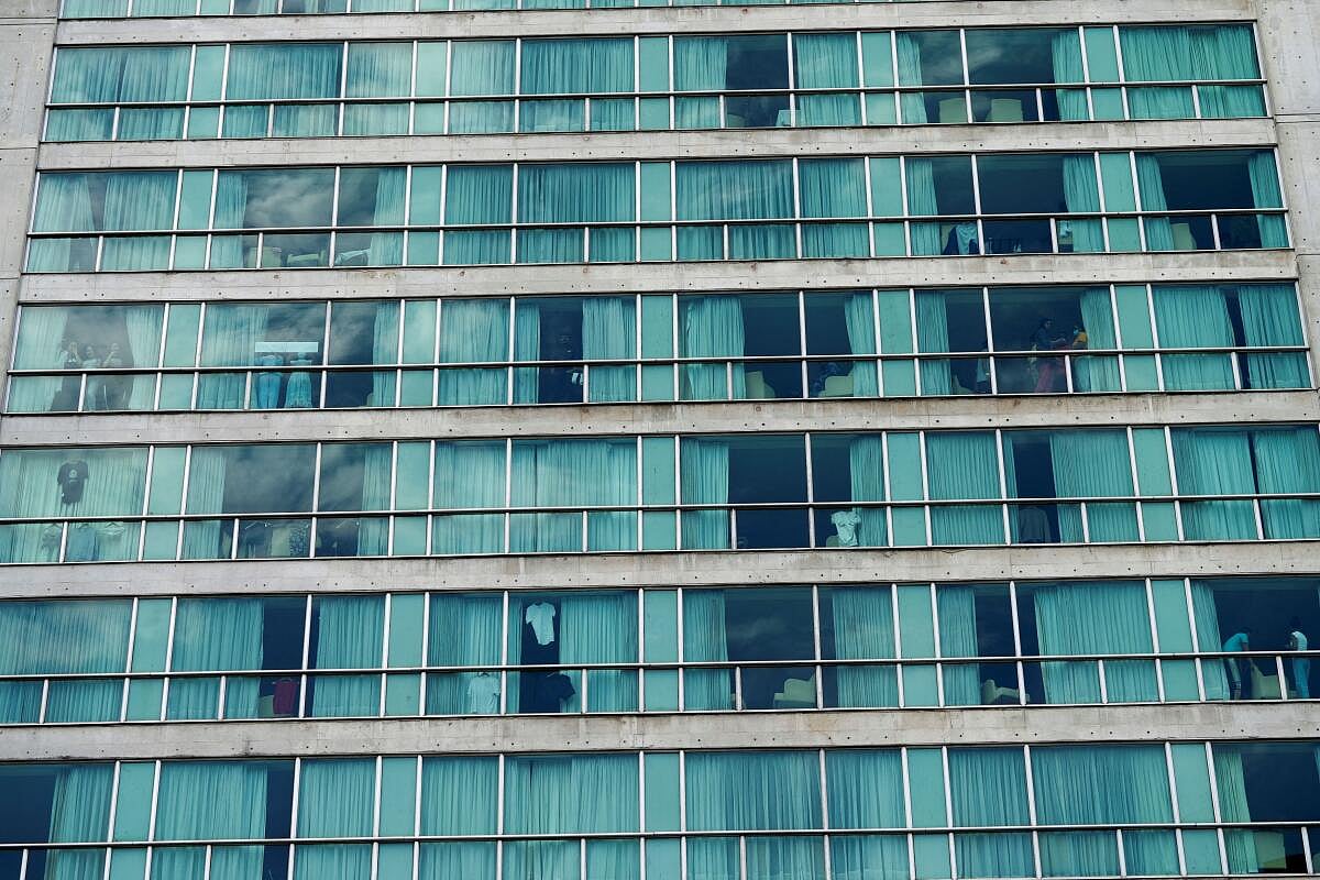 299 ಅಕ್ರಮ ವಲಸಿಗರನ್ನು ಪನಾಮಗೆ ರವಾನಿಸಿದ ಅಮೆರಿಕ; ಹೋಟೆಲ್‌ನಲ್ಲಿ ಬಂದಿ