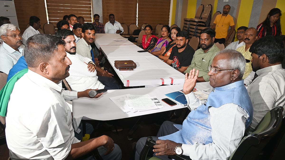 ಪರಿಶಿಷ್ಟರ ಹಣ ದುರ್ಬಳಕೆ ನಿಲ್ಲಿಸಿ: ದಲಿತ ಸಂಘಟನೆಗಳ ಒಕ್ಕೂಟ ಒತ್ತಾಯ